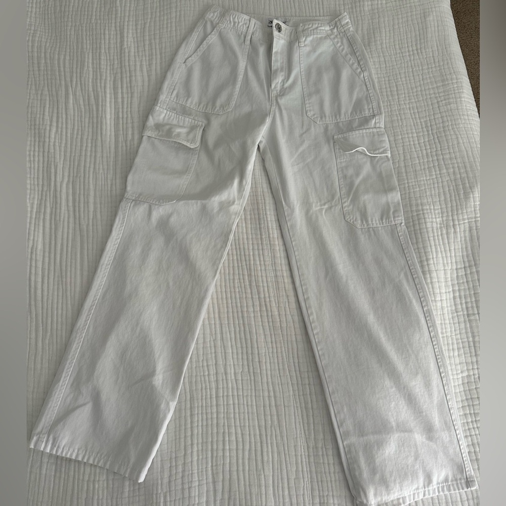 Zara Women’s White Cargo Pants